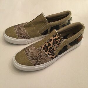Blow Fish Malibu NWOT Tan and Brown Slip On Shoes Women’s Size 11
